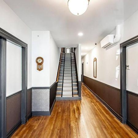 King Bed Stylish Studio In Heart Of Downtown Room # 200 Hot Springs Extérieur photo